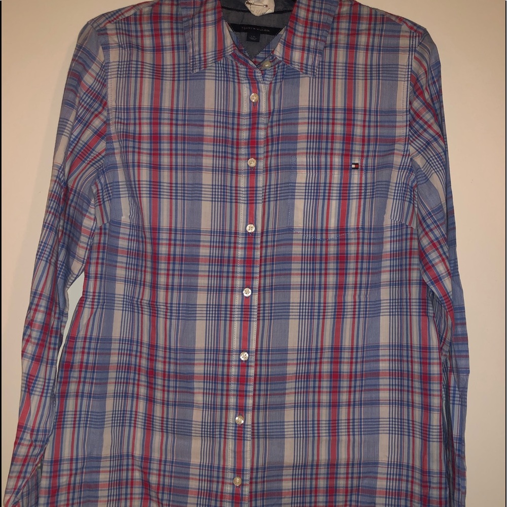 Women’s long sleeve plaid shirt